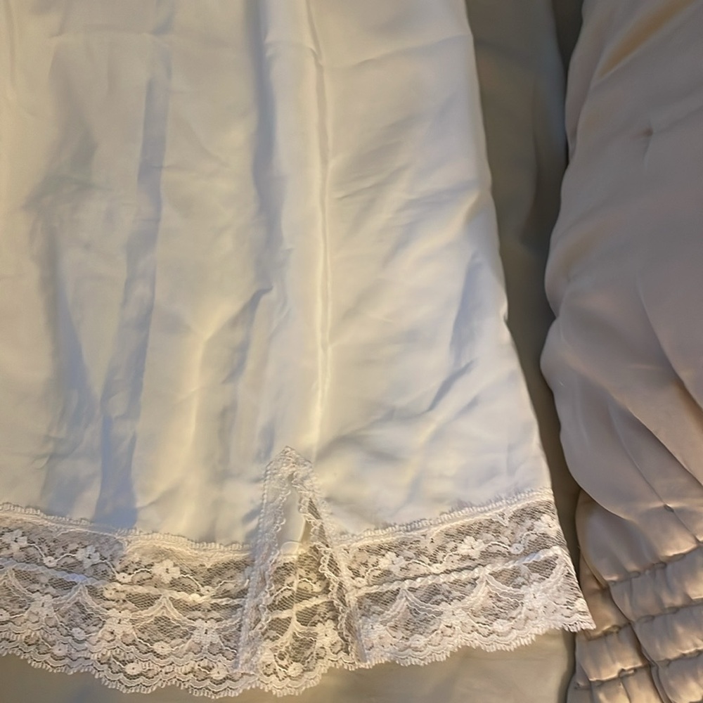 Christian Dior white EUC  like new half slip - Picture 5 of 5